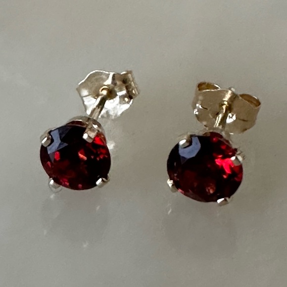 14k Solid Gold Garnet Stud Earrings - Picture 9 of 10